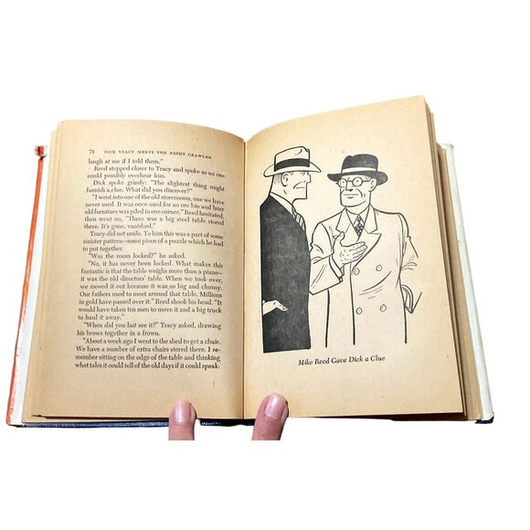 VTG DICK TRACY BOOK HARDCOVER 1945 DUSTJACKET MEETS THE NIGHT CRAWLER WHITMAN - Picture 5 of 9